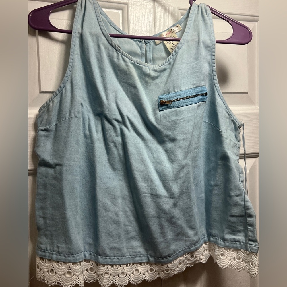 Baby blue L top